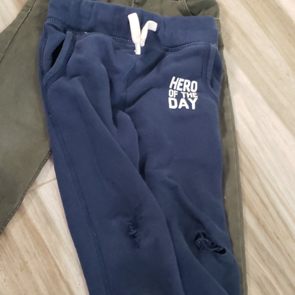 3t boy pants bundle - Picture 3 of 5